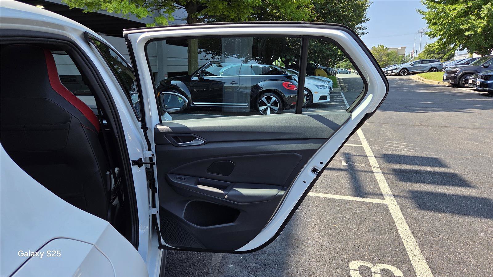 New 2026 Volkswagen GTI SE FWD image 32