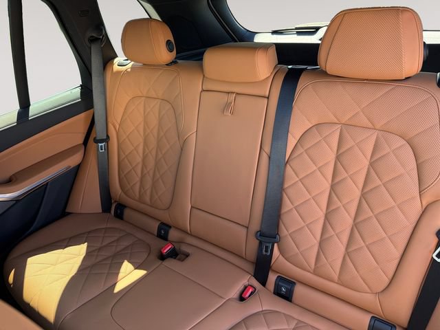 Certified 2024 BMW X5 xDrive40i w/ Premium Package AWD/4WD image 13