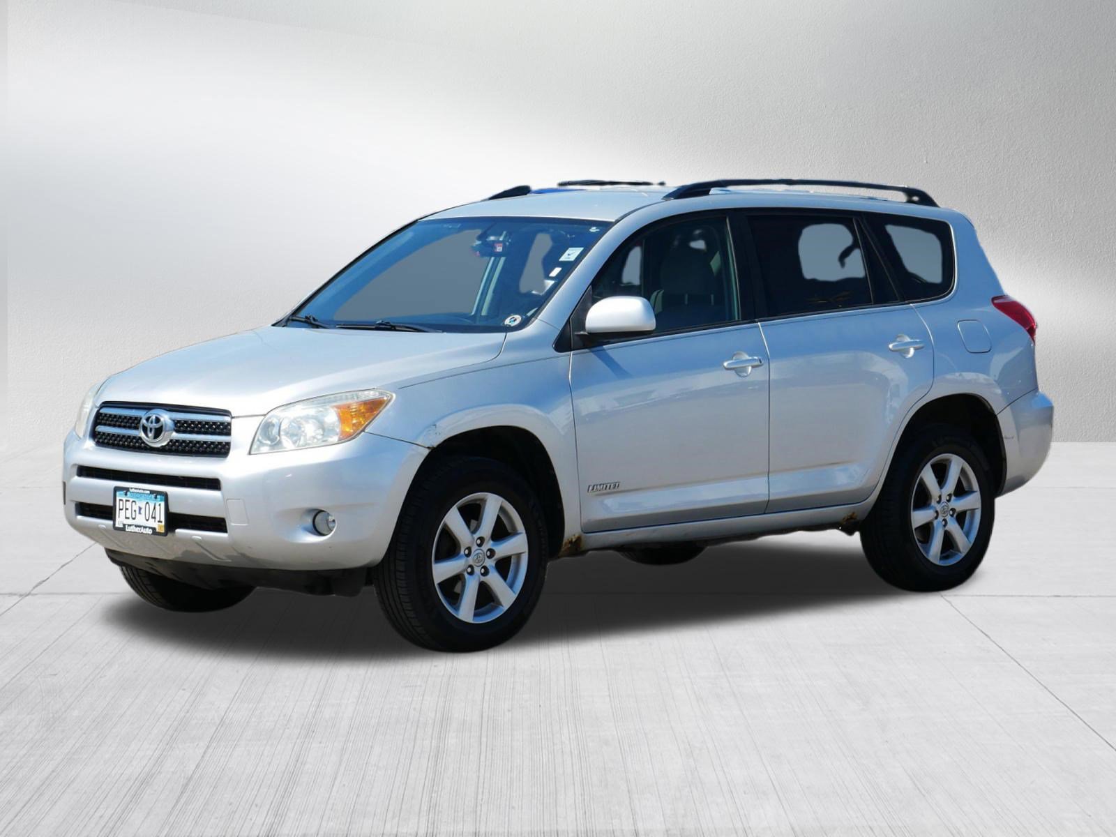 Used 2008 Toyota RAV4 Limited image 3