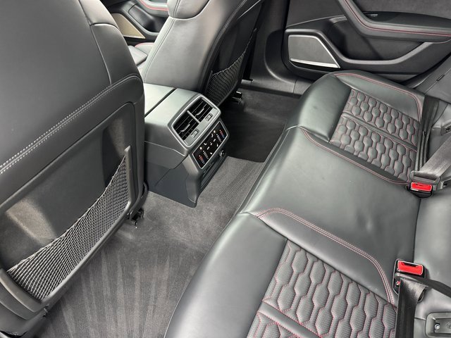 Used 2025 Audi RS 6 performance image 17