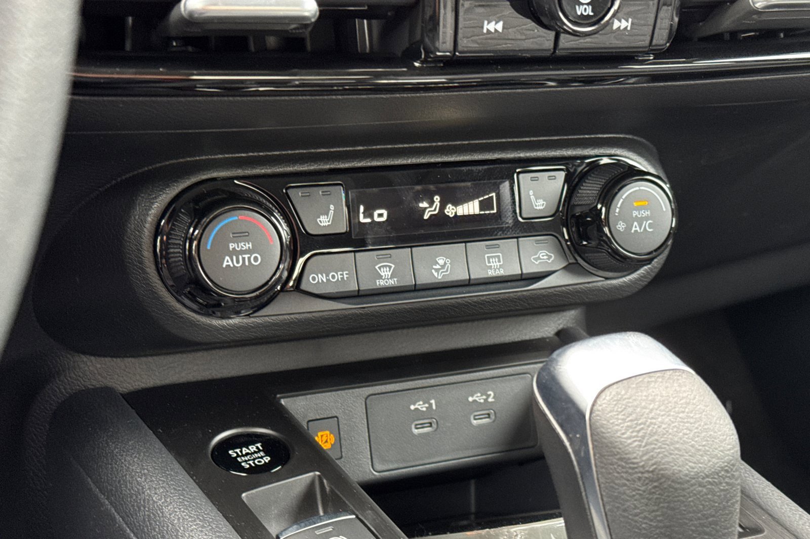 New 2026 Nissan Kicks SV w/ SV Premium Package image 17