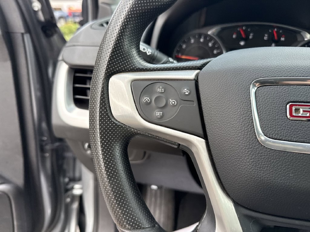 Used 2024 GMC Terrain SLE w/ Driver Convenience Package AWD/4WD image 16