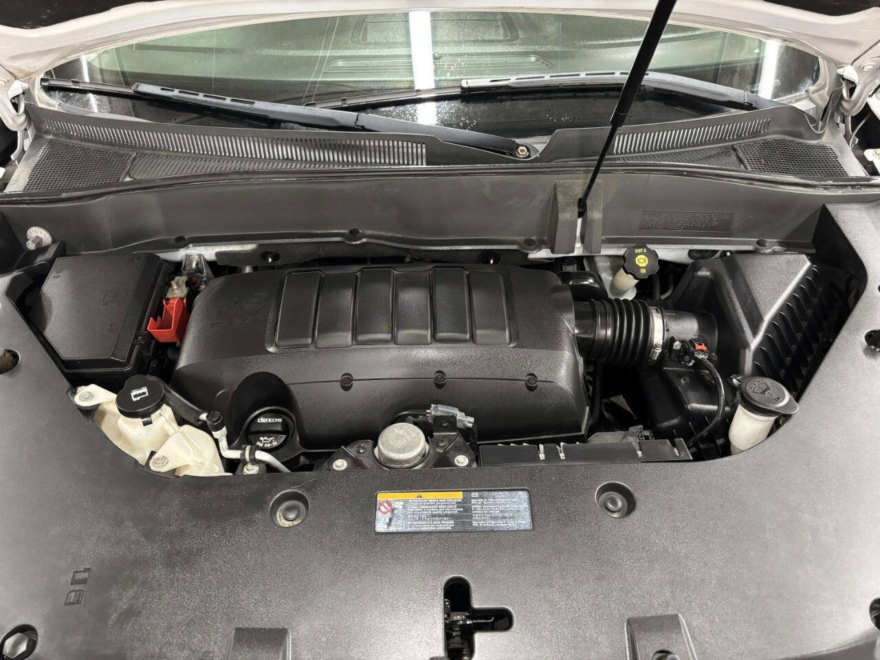 Used 2016 GMC Acadia SLE FWD image 12