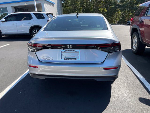 Used 2026 Honda Accord SE image 8
