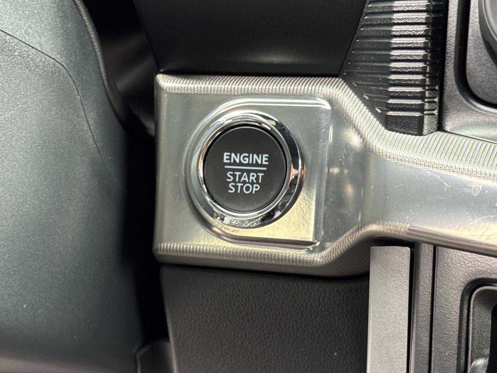 Used 2024 Ford F150 Lariat w/ Equipment Group 502A High image 6