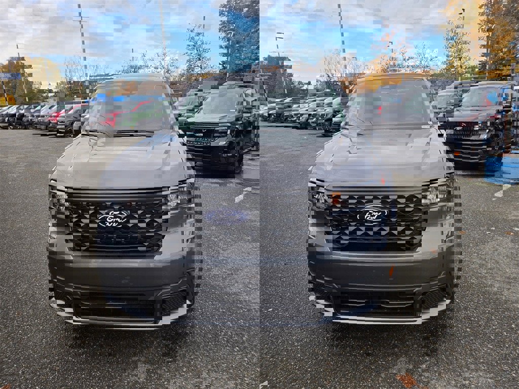 New 2025 Ford Maverick XLT w/ XLT Luxury Package image 2