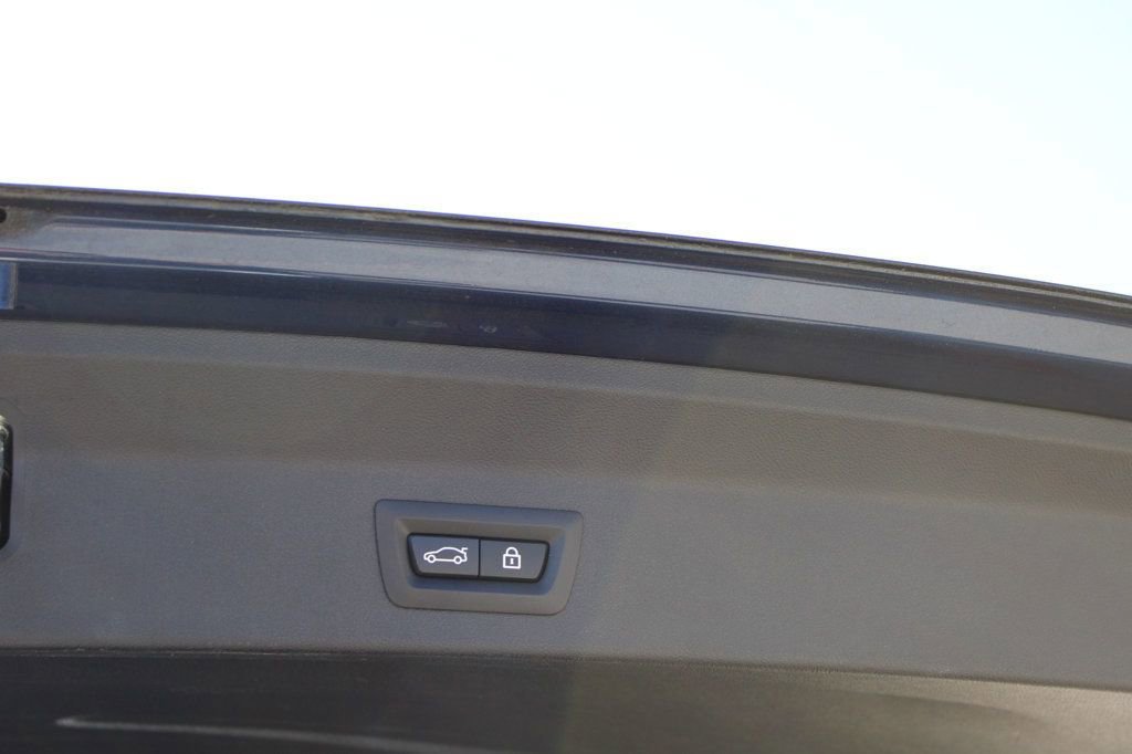 Used 2021 BMW X3 sDrive30i RWD image 17