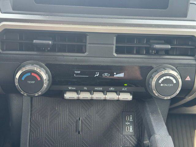 Certified 2024 Toyota Tacoma SR5 AWD/4WD image 24