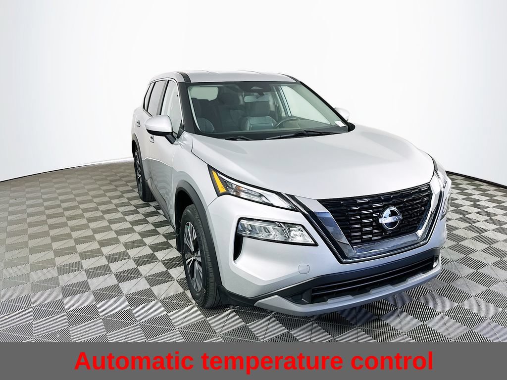 Certified 2023 Nissan Rogue SV AWD/4WD image 3
