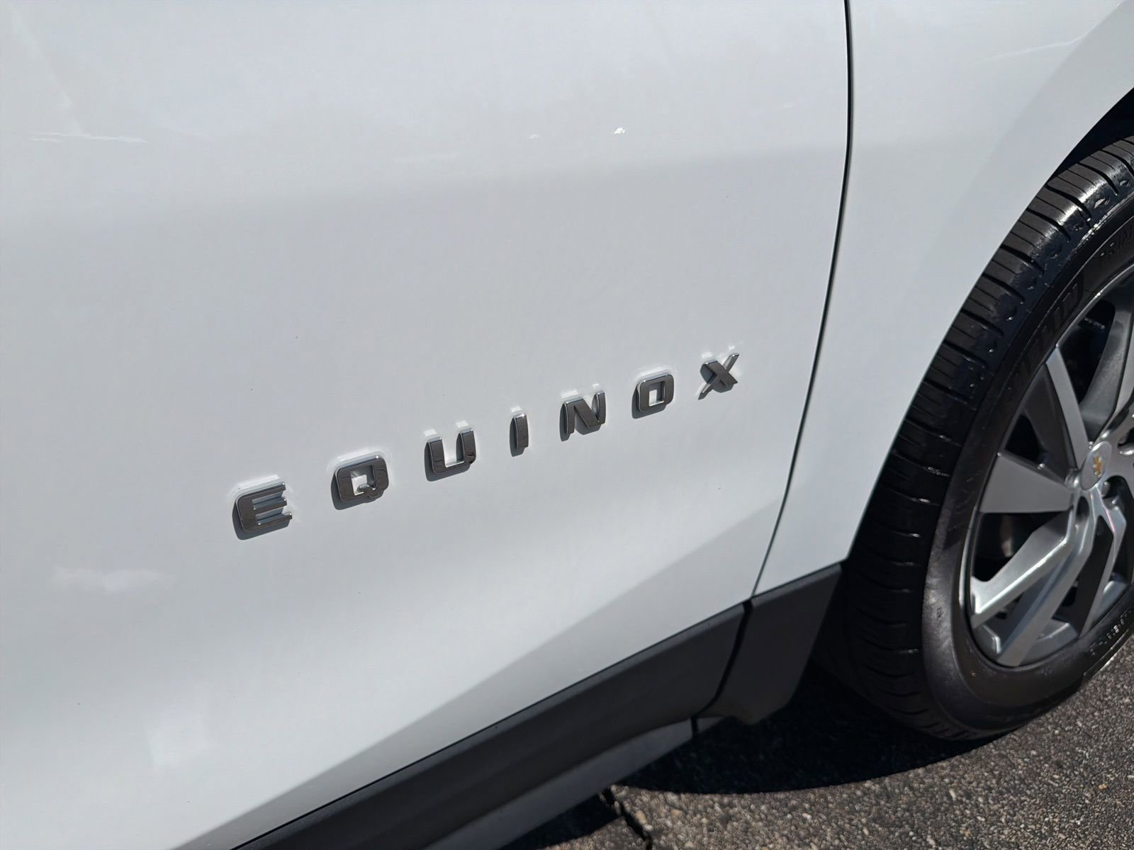 Used 2024 Chevrolet Equinox Premier image 34