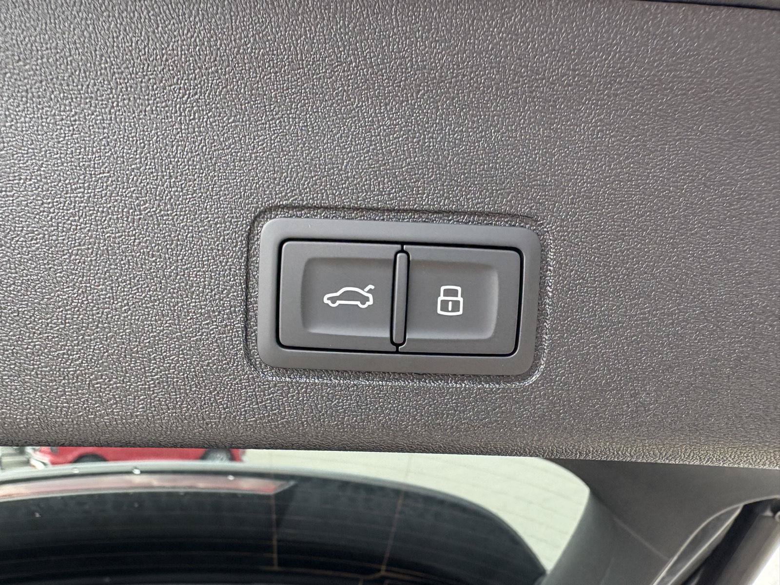 New 2026 Audi Q3 quattro 2.0T AWD/4WD image 30