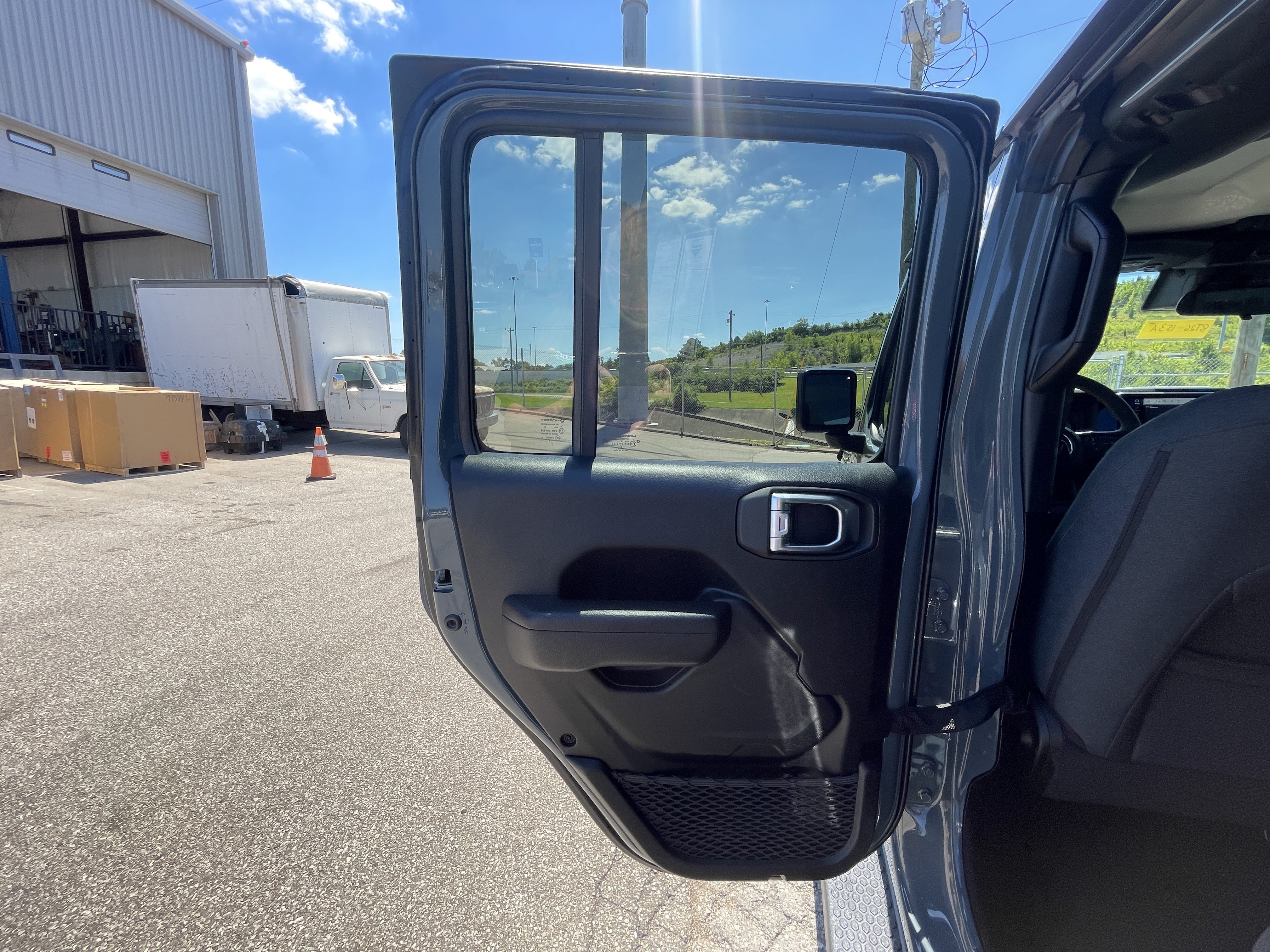 Used 2024 Jeep Wrangler Unlimited Sport AWD/4WD image 28