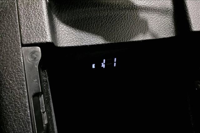 Used 2015 Lexus ES 350 w/ Premium Package image 25