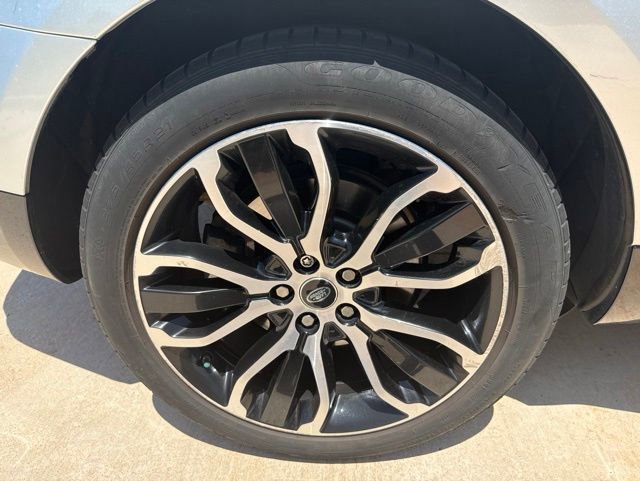 Used 2019 Land Rover Range Rover Sport HSE AWD/4WD image 7