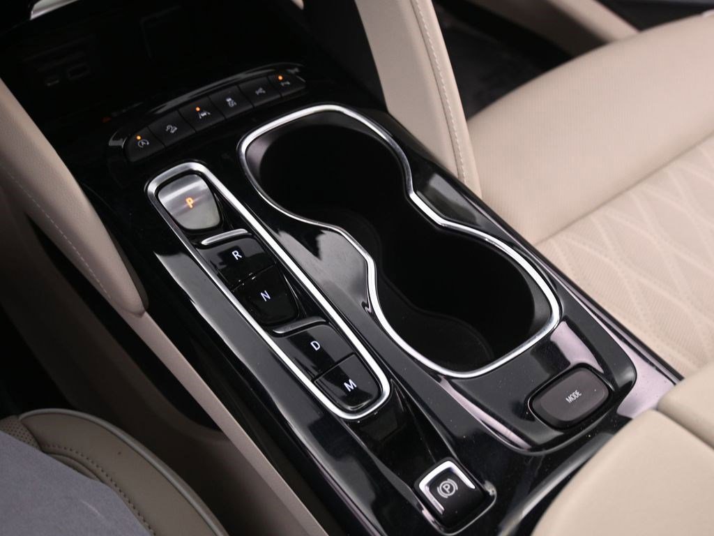 Used 2023 Buick Envision Avenir AWD/4WD image 25