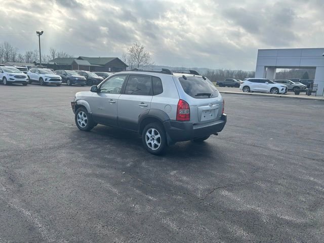 Used 2007 Hyundai Tucson SE image 2