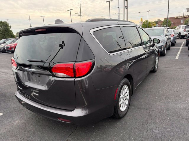 Used 2020 Chrysler Voyager Lxi FWD image 11