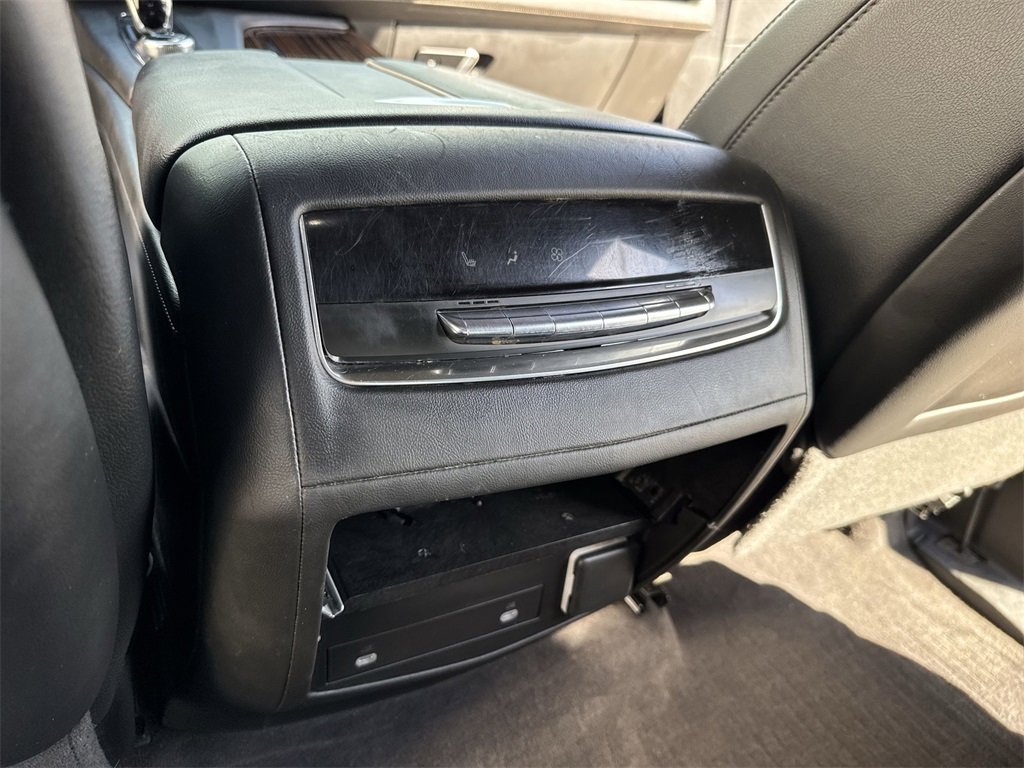 Used 2023 Cadillac Escalade Luxury image 38