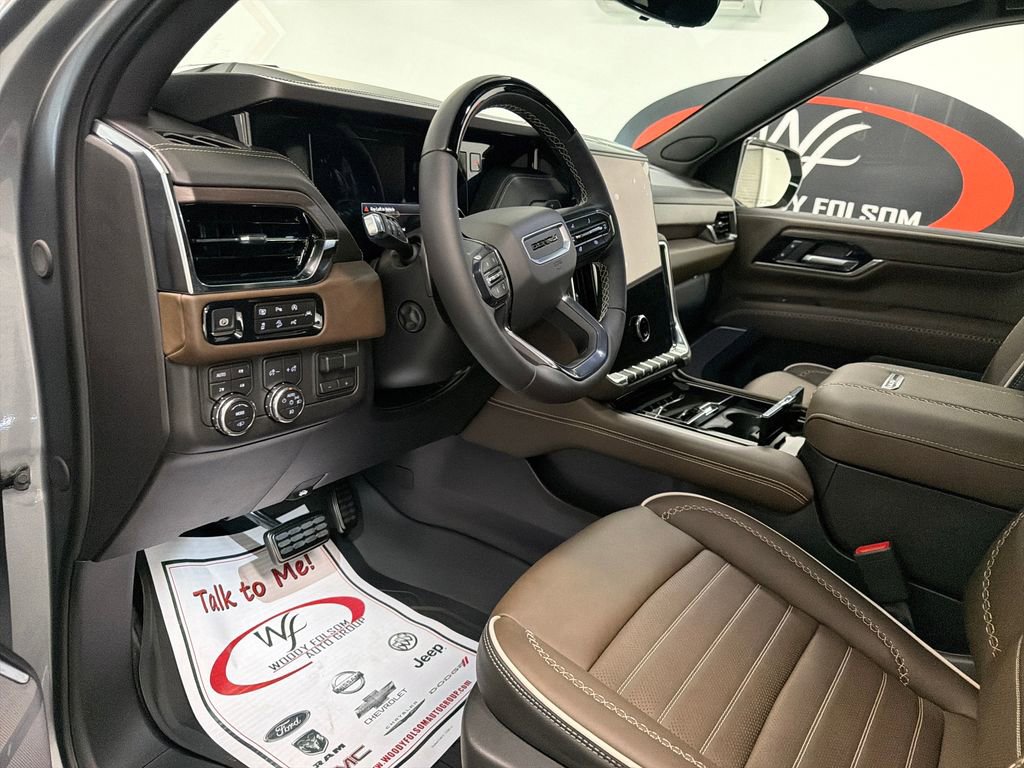 New 2026 GMC Yukon Denali Ultimate AWD/4WD image 9