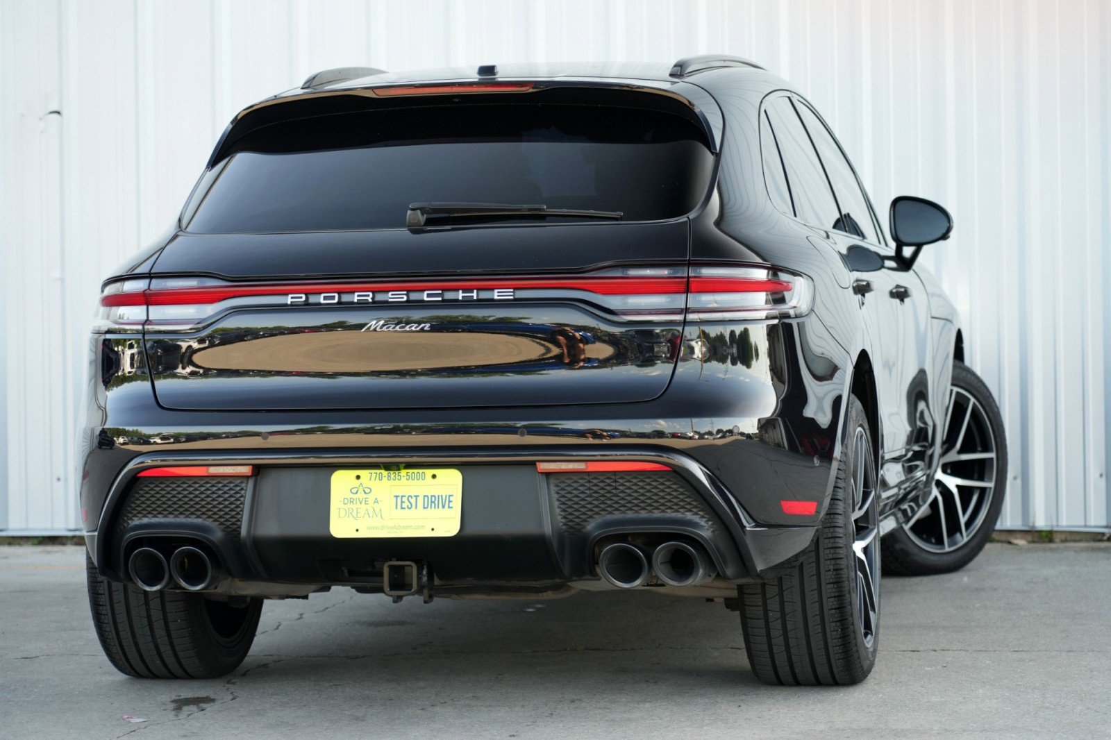Used 2024 Porsche Macan image 5