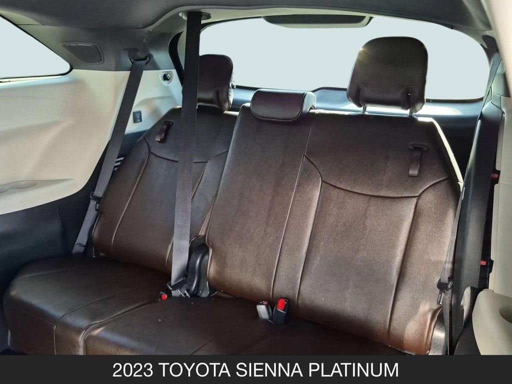 Used 2023 Toyota Sienna Platinum FWD image 28