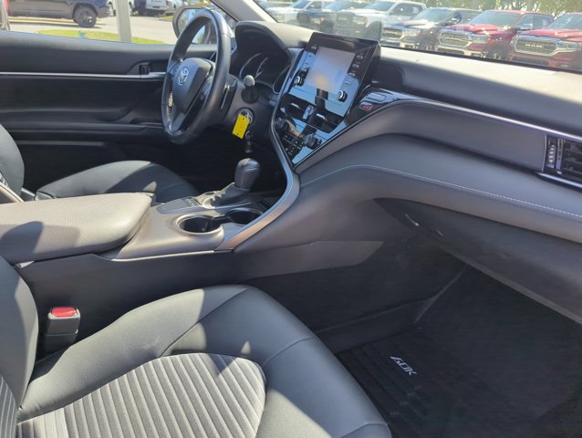 Used 2024 Toyota Camry SE image 24