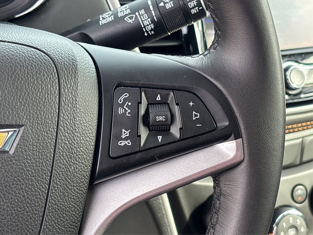 Used 2021 Chevrolet Trax LT w/ Sport Edition image 27