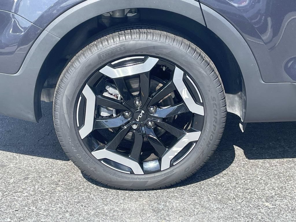 Used 2025 Kia Telluride EX w/ EX Captain's Chair Package FWD image 8