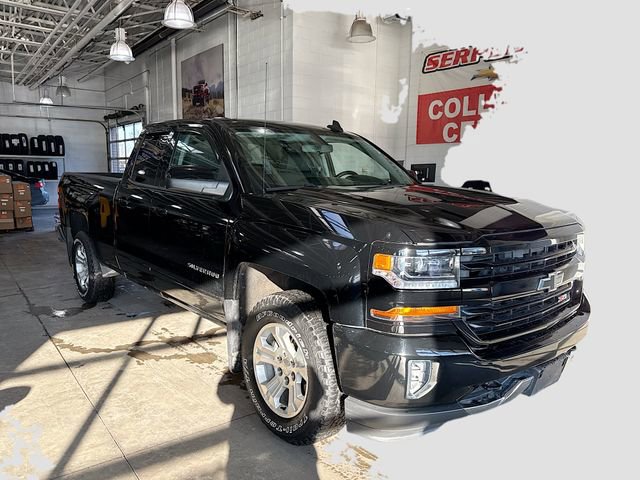 Used 2018 Chevrolet Silverado 1500 LT w/ All Star Edition image 3