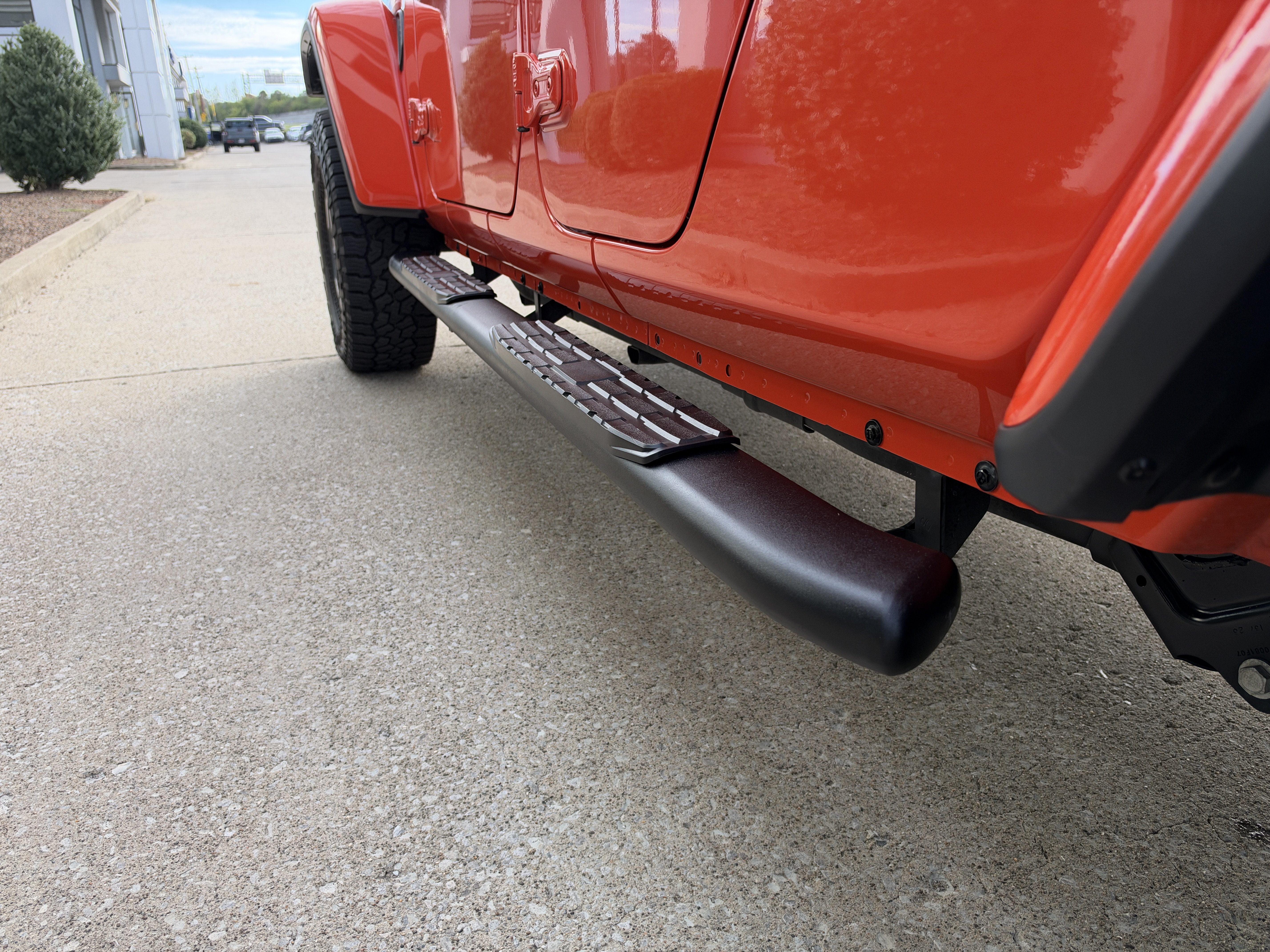 Used 2023 Jeep Gladiator Rubicon w/ LED Lighting Group AWD/4WD image 14