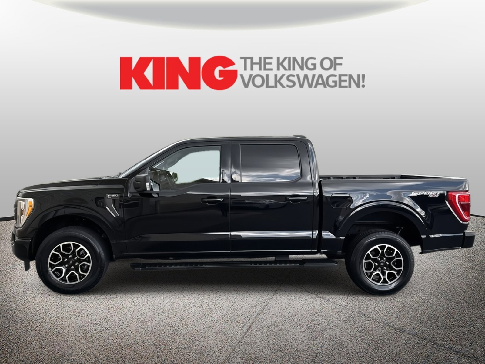 Used 2023 Ford F150 XLT w/ Equipment Group 302A High image 7