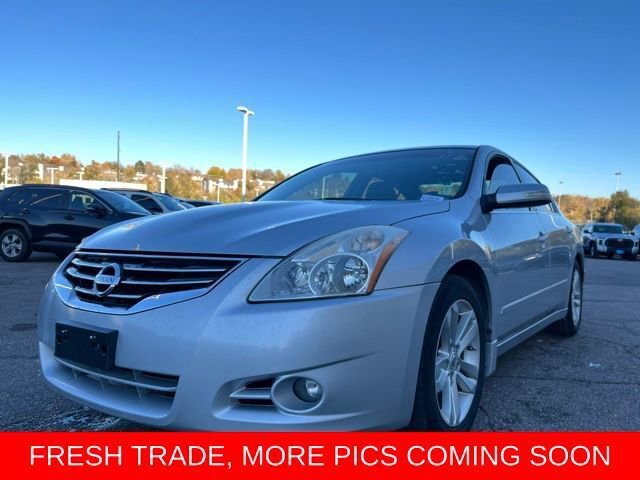 Used 2012 Nissan Altima 3.5 SR w/ Sport Pkg