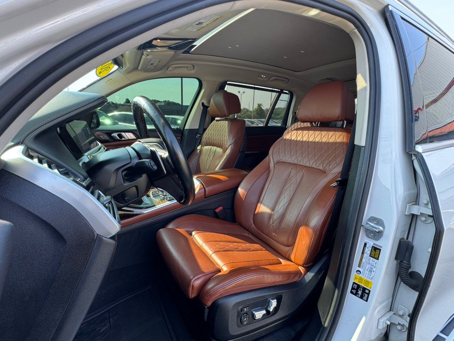 Used 2019 BMW X7 xDrive40i w/ Premium Package AWD/4WD image 24