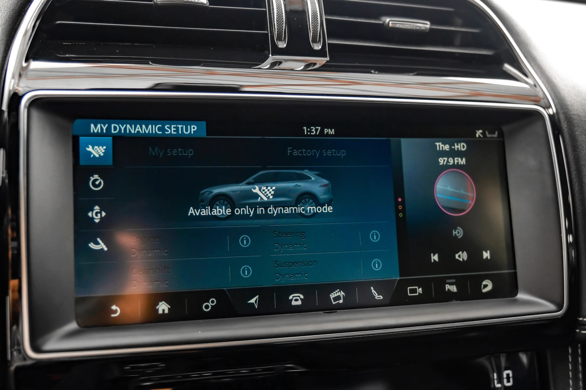 Used 2020 Jaguar F-PACE S AWD/4WD image 34