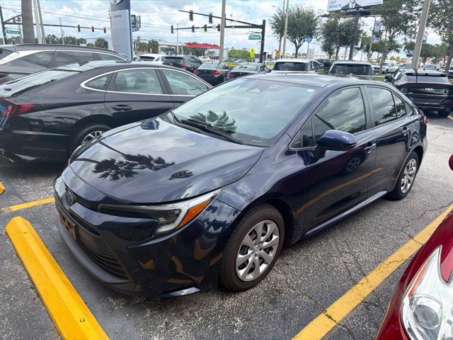 Used 2024 Toyota Corolla LE FWD image 1