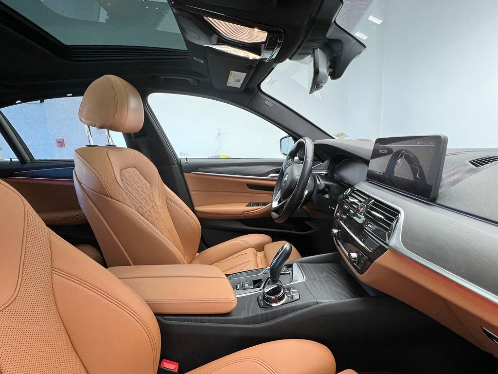 Certified 2023 BMW 530i xDrive 530i xDrive w/ Executive Package image 6