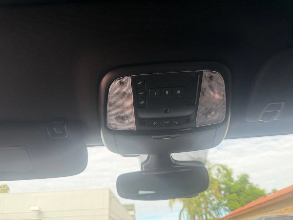 Used 2023 Dodge Durango GT RWD image 27