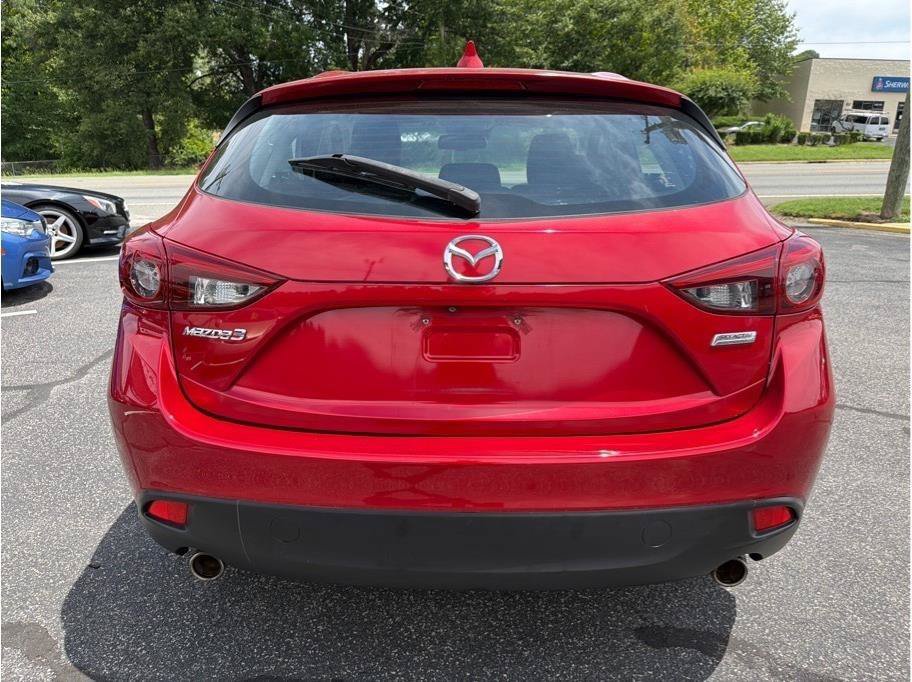 Used 2014 MAZDA MAZDA3 s Grand Touring w/ Technology Package FWD image 5