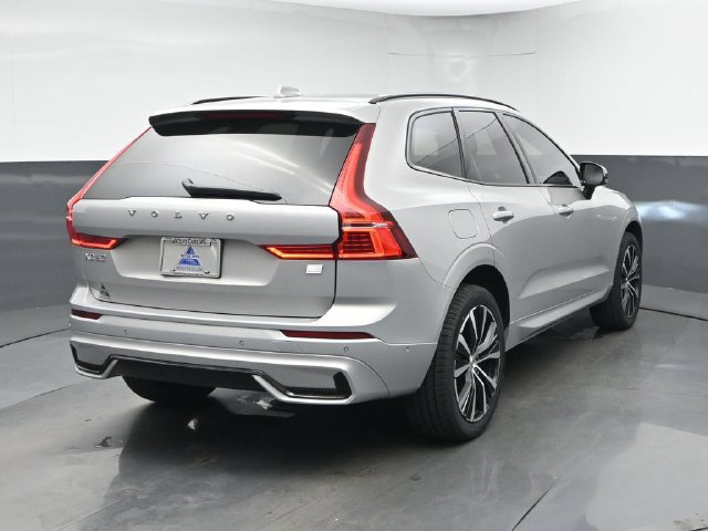 Used 2023 Volvo XC60 T8 Plus w/ Protection Package Premier AWD/4WD image 8