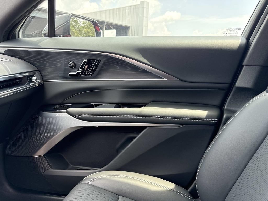 New 2026 Cadillac Lyriq Signature Luxury w/ LPO, Floor Liner Package RWD image 22