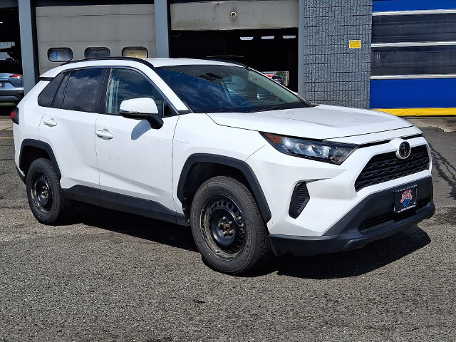 Certified 2021 Toyota RAV4 LE AWD/4WD image 1