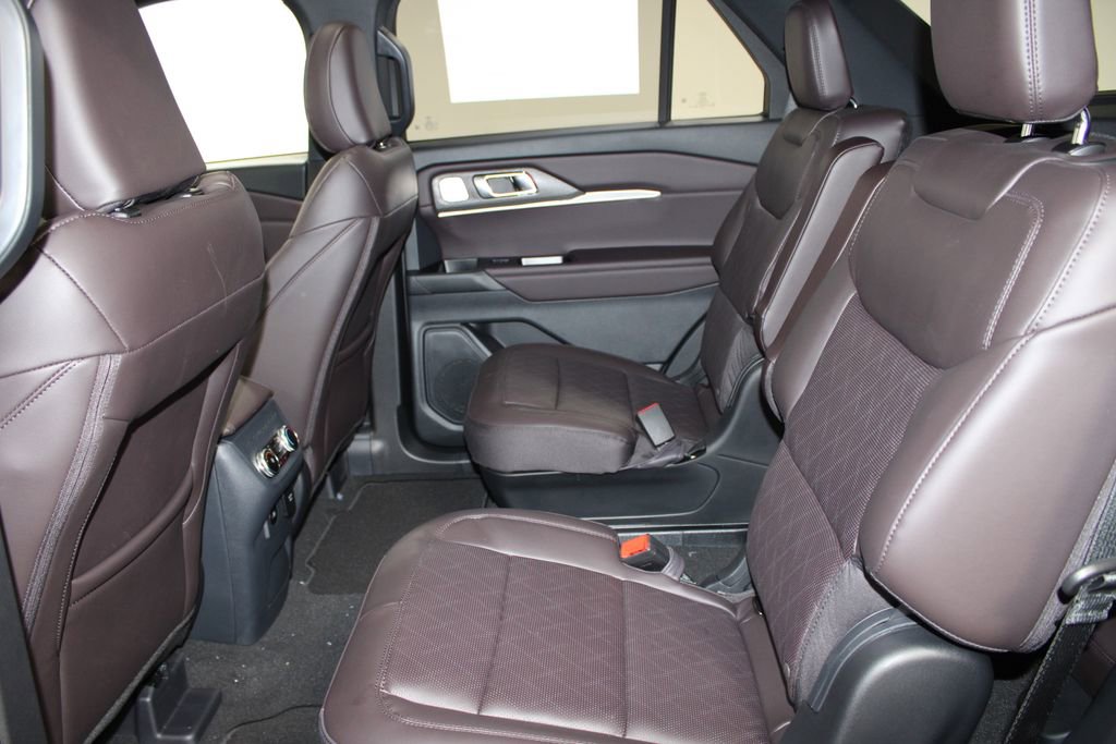 New 2026 Ford Explorer Platinum image 25
