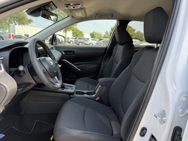 Certified 2026 Toyota Corolla Cross LE FWD image 23