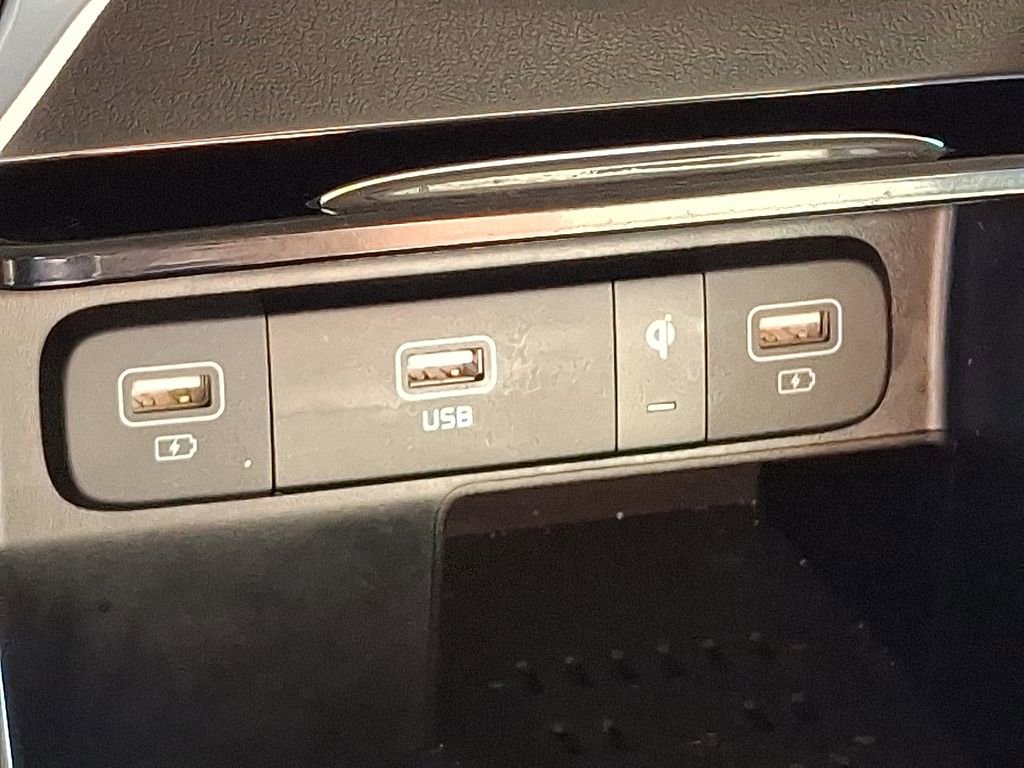 Used 2023 Kia Sorento SX image 29