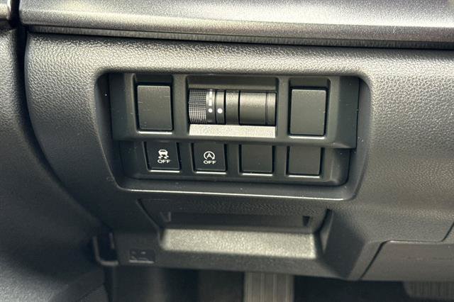 Used 2023 Subaru Crosstrek 2.5i Sport AWD/4WD image 29