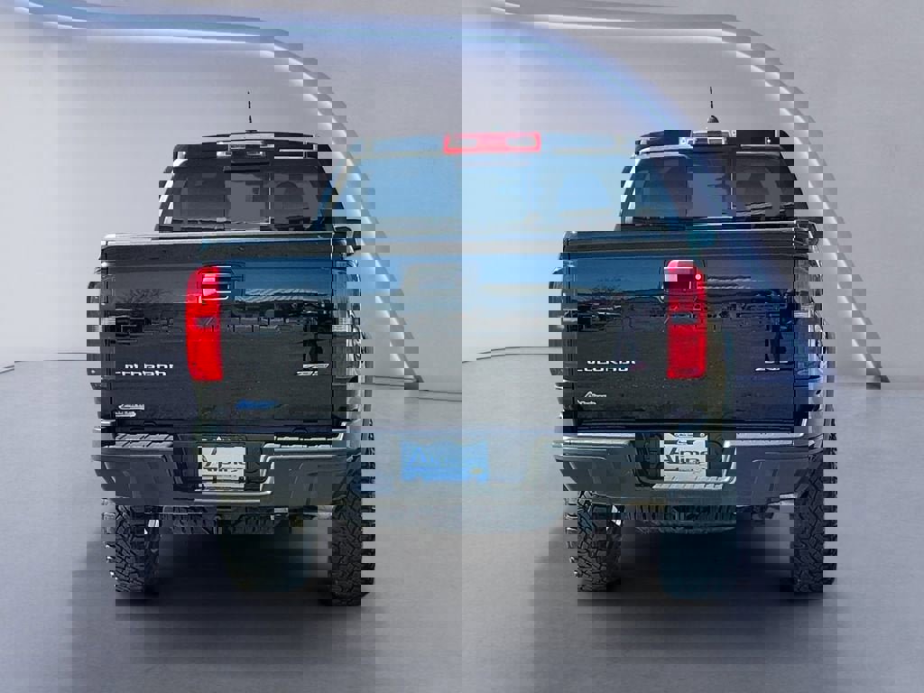 Used 2022 Chevrolet Colorado ZR2 w/ ZR2 Midnight Special Edition image 4