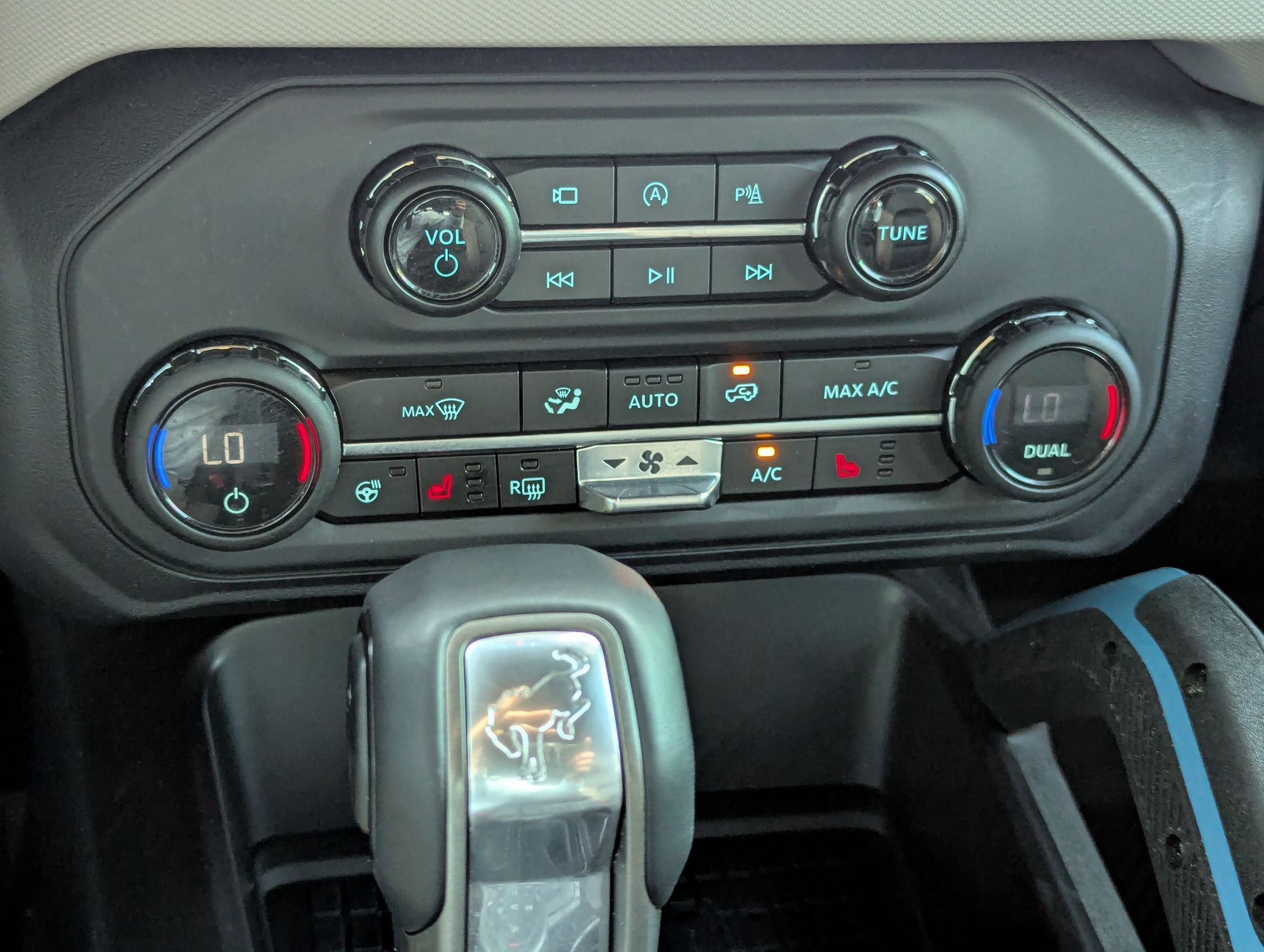 Used 2024 Ford Bronco Wildtrak image 18