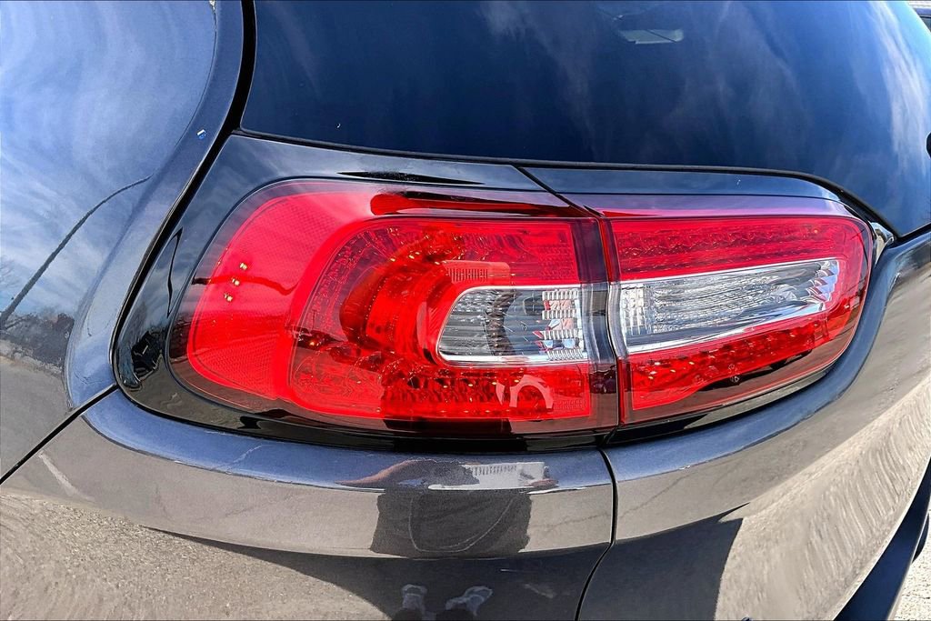 Used 2016 Jeep Cherokee Latitude image 40