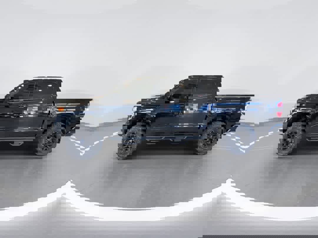 Used 2017 Toyota Tundra Limited w/ Limited Premium Package image 5