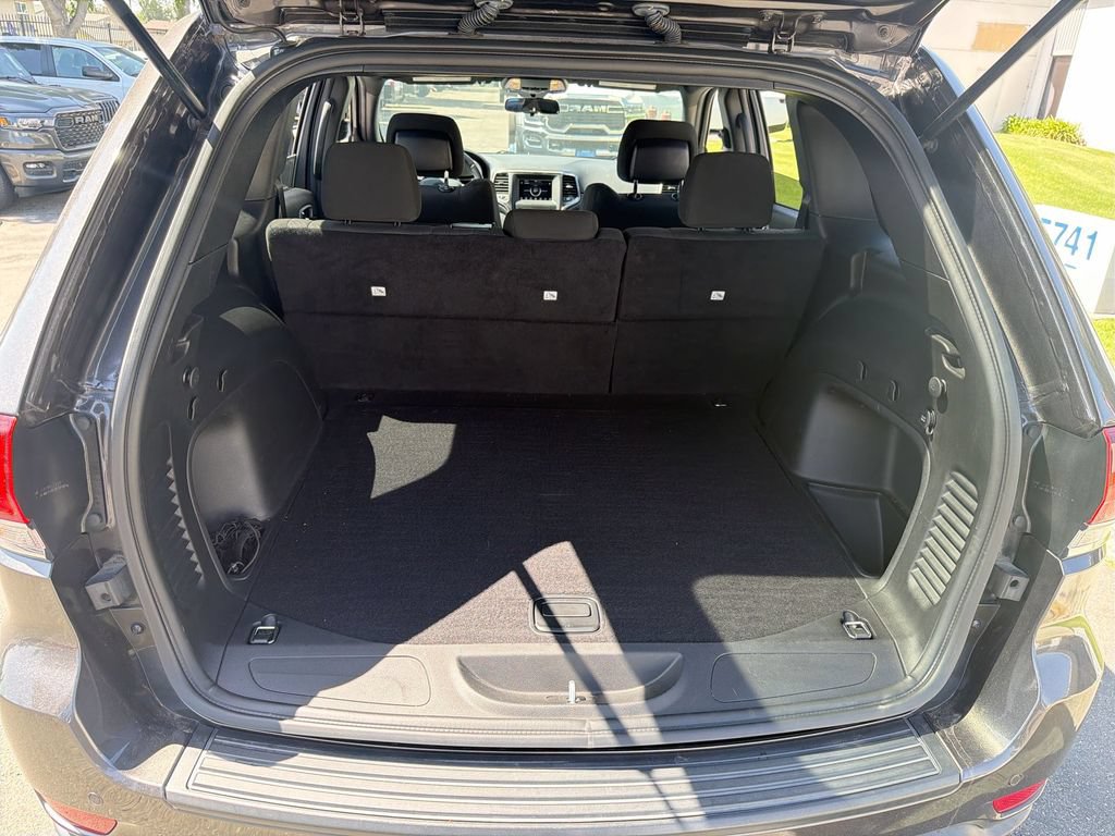 Used 2021 Jeep Grand Cherokee Laredo RWD image 19
